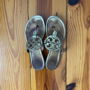 Tory Burch gold used sandals 6.5
